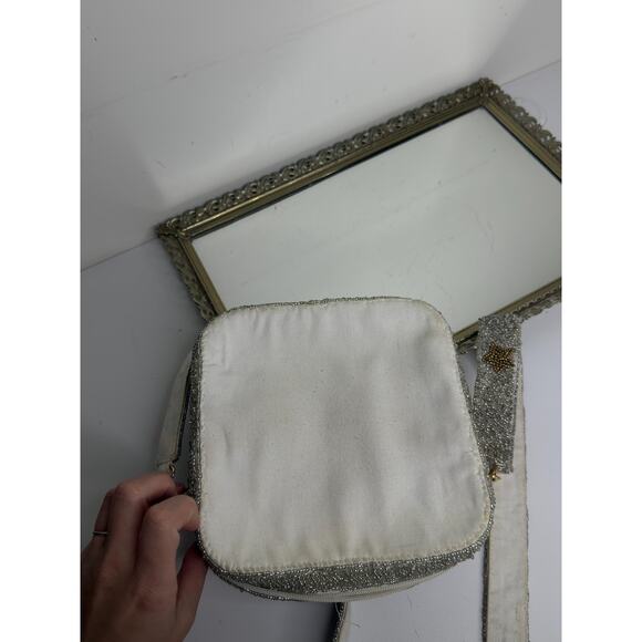 White Box Bag Purse with Stars / Gold Silver / Beaded / Zipper Closure / Handmad - Picture 2 of 10